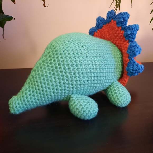 Handmade Crochet Triceratops Dinosaur Plush Toy Amigurumi - Picture 5 of 8